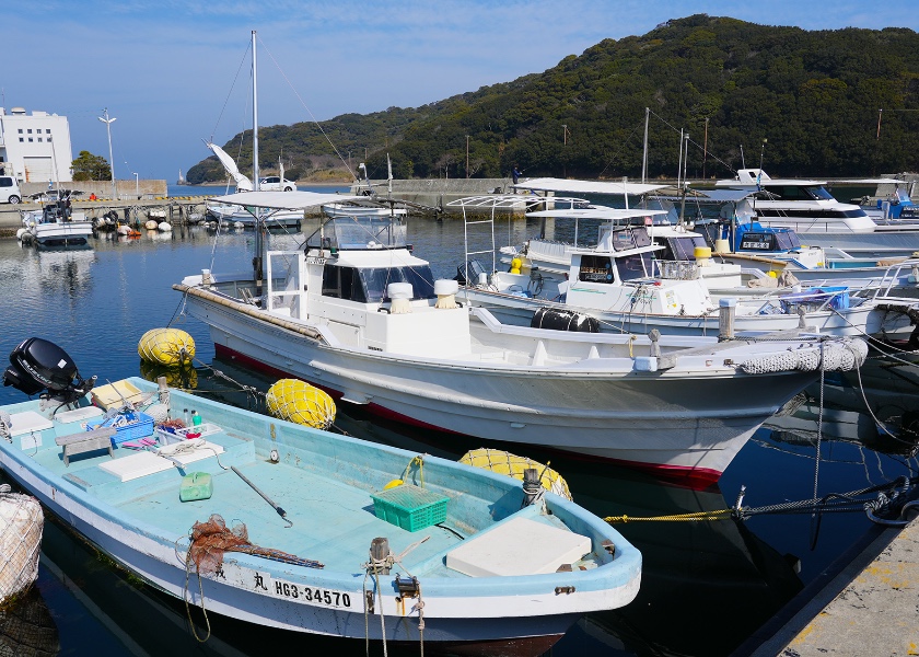あたる丸【２号】（兵庫県・由良港の遊漁船）