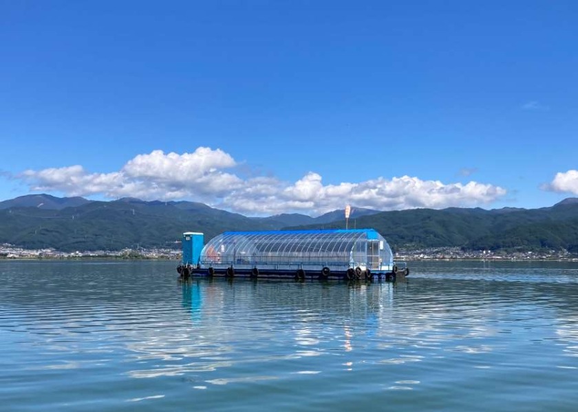 ワカサギ釣り ドーム船 西浜丸（長野県・小田井第一漁港の遊漁船）