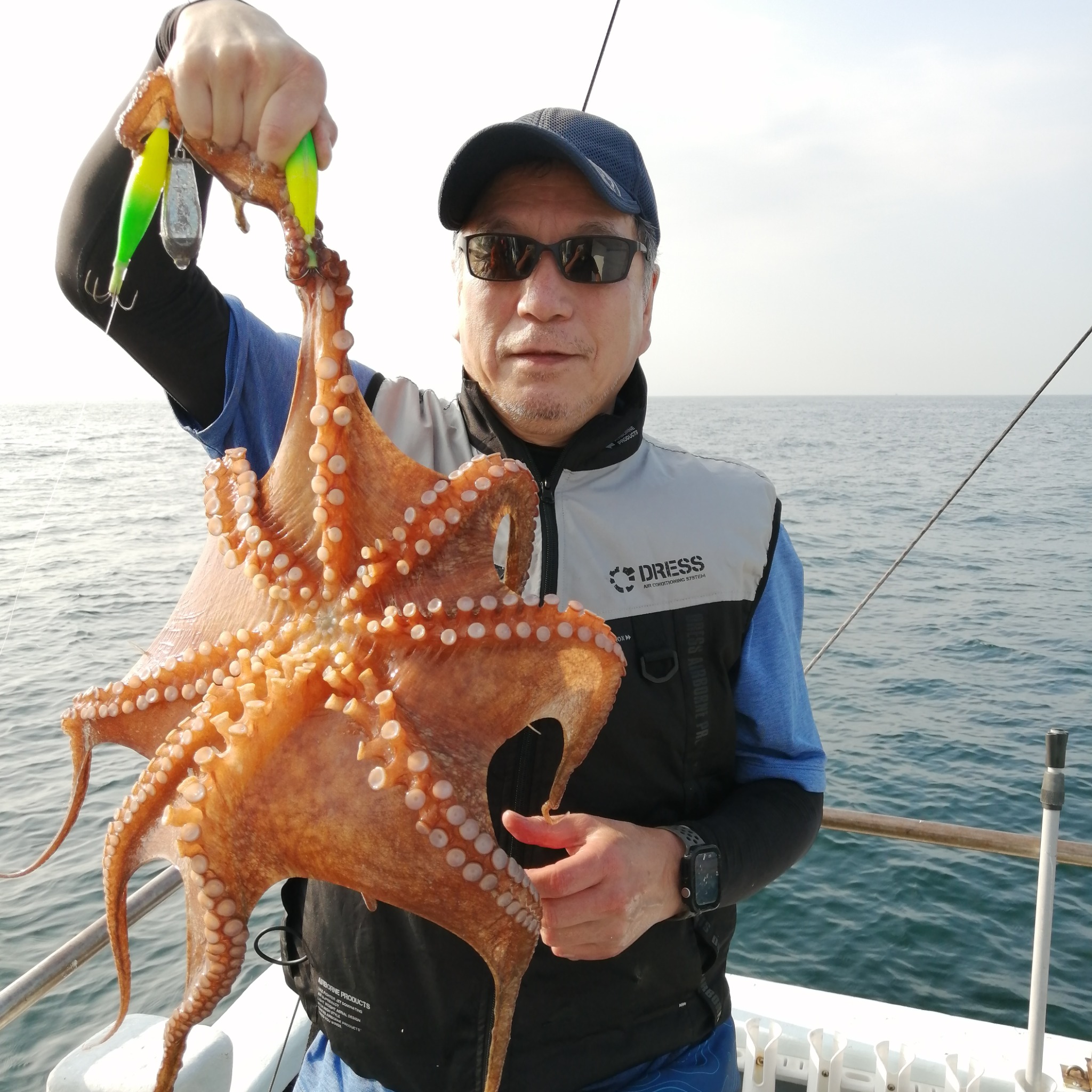 1091丸(忠岡)で釣れた[{'name': 'タコ', 'stat': '最大2.40kg'}]2.40kg