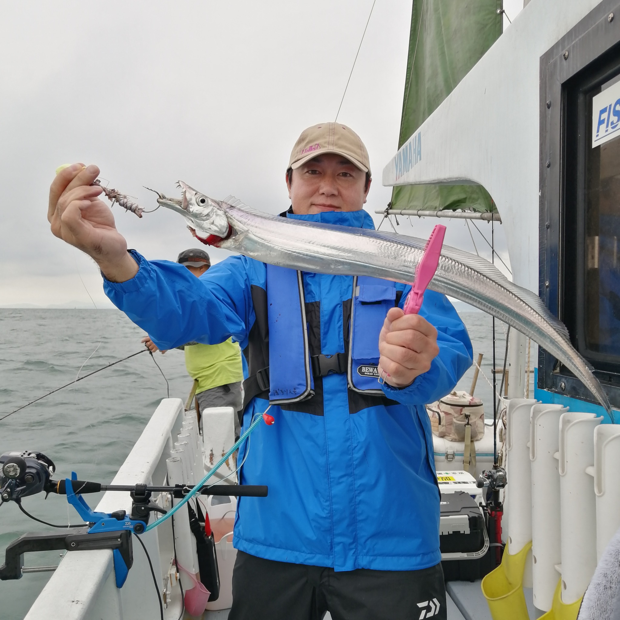 1091丸(忠岡)のタチウオ釣果 95cm（9/26）