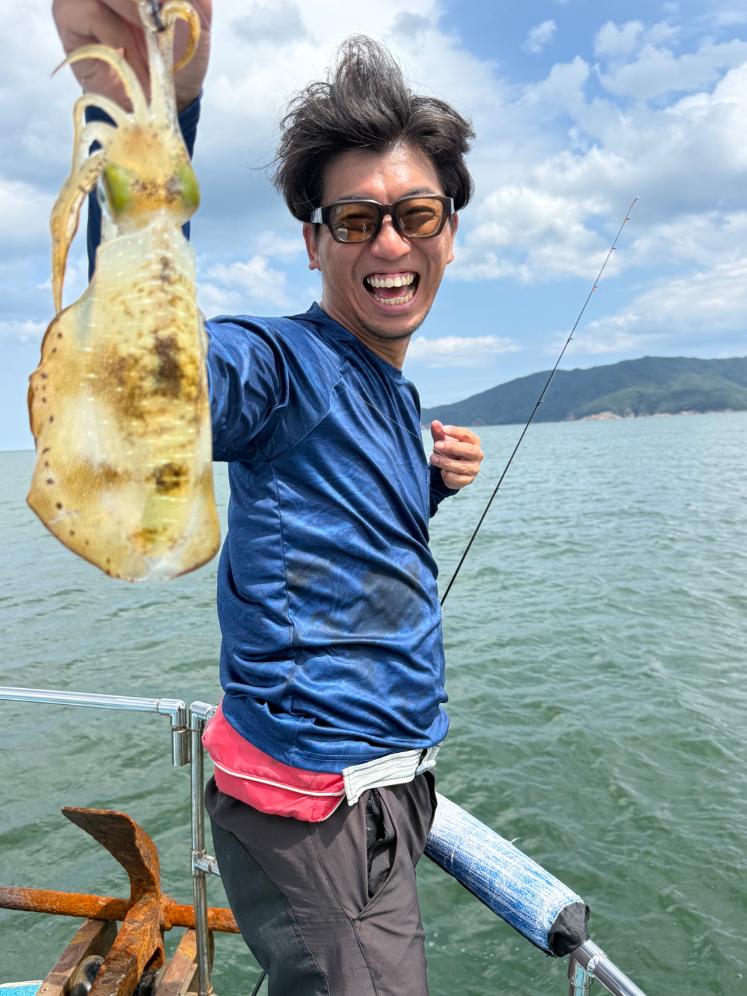 TRITONで釣れた[{'name': 'アオリイカ', 'stat': ''}]