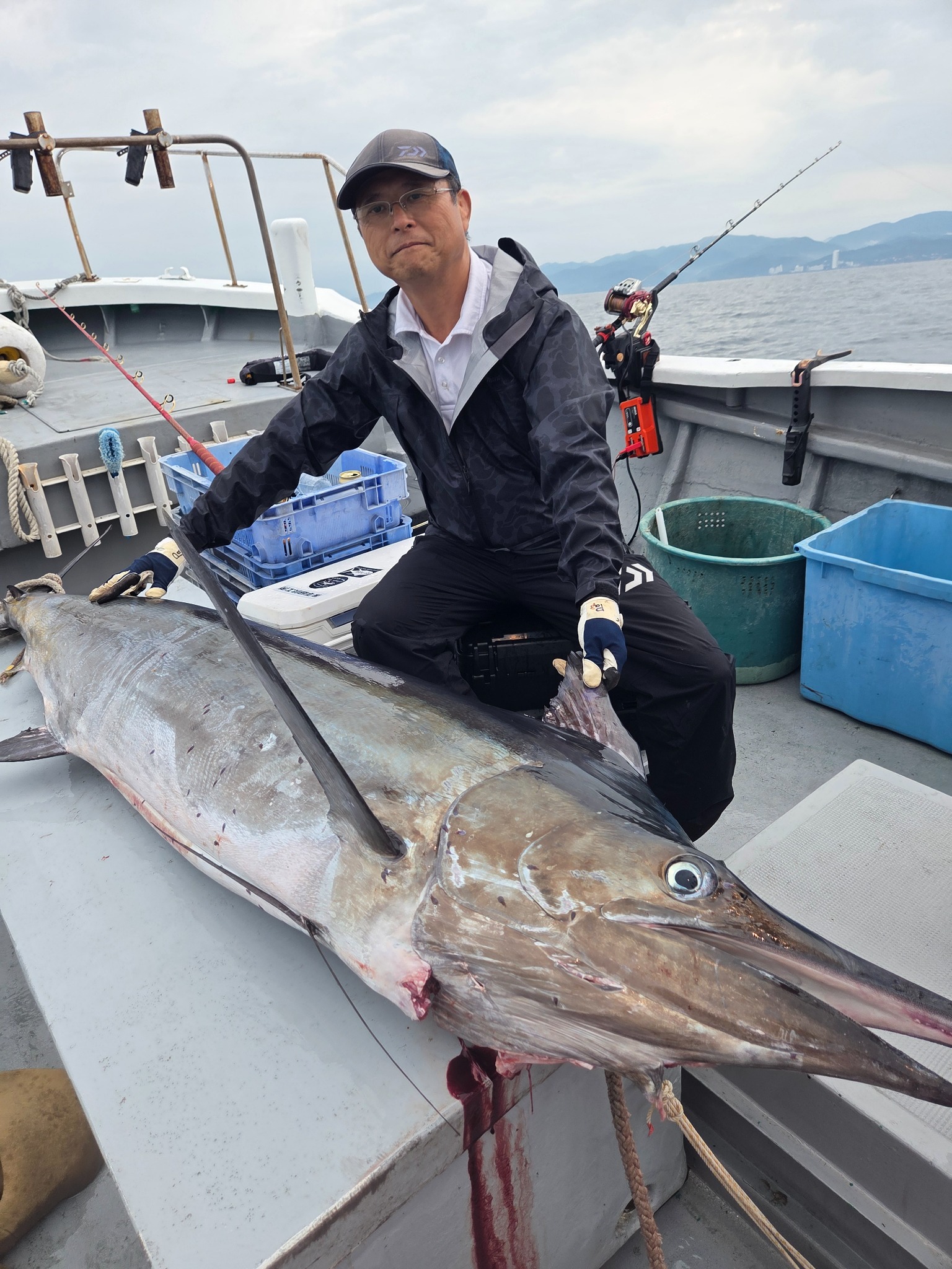 道丸で釣れた[{'name': 'キハダ', 'stat': '3'}, {'name': 'シロカワカジキ', 'stat': '最大70.00kg'}]