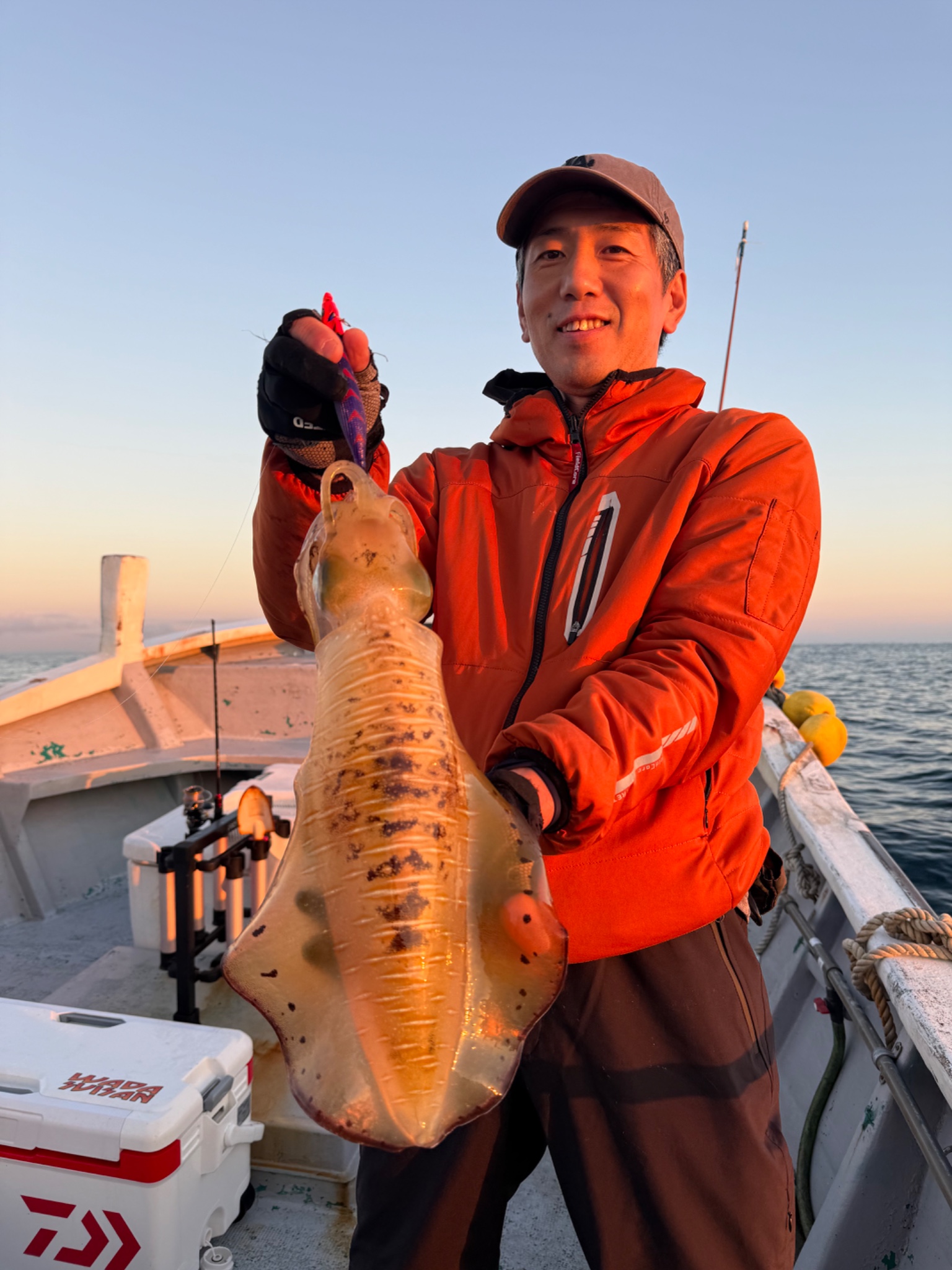 みなと丸のアオリイカ釣果 1.17kg（10/10）