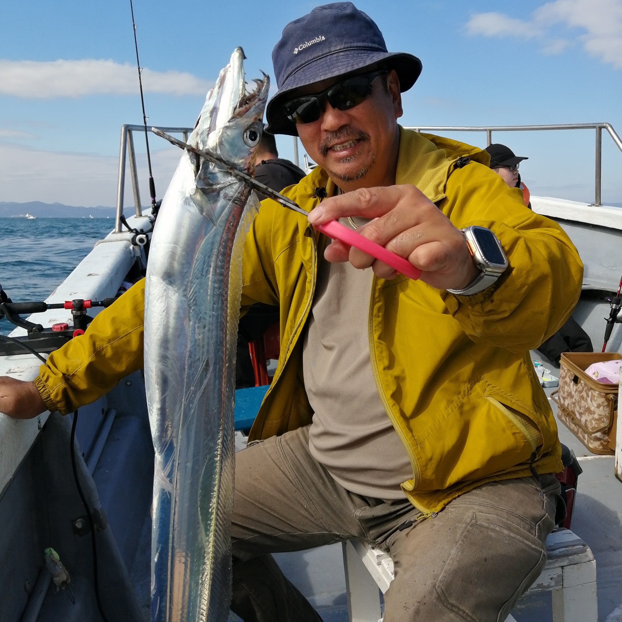 1091丸(忠岡)のタチウオ釣果 95cm（10/18）