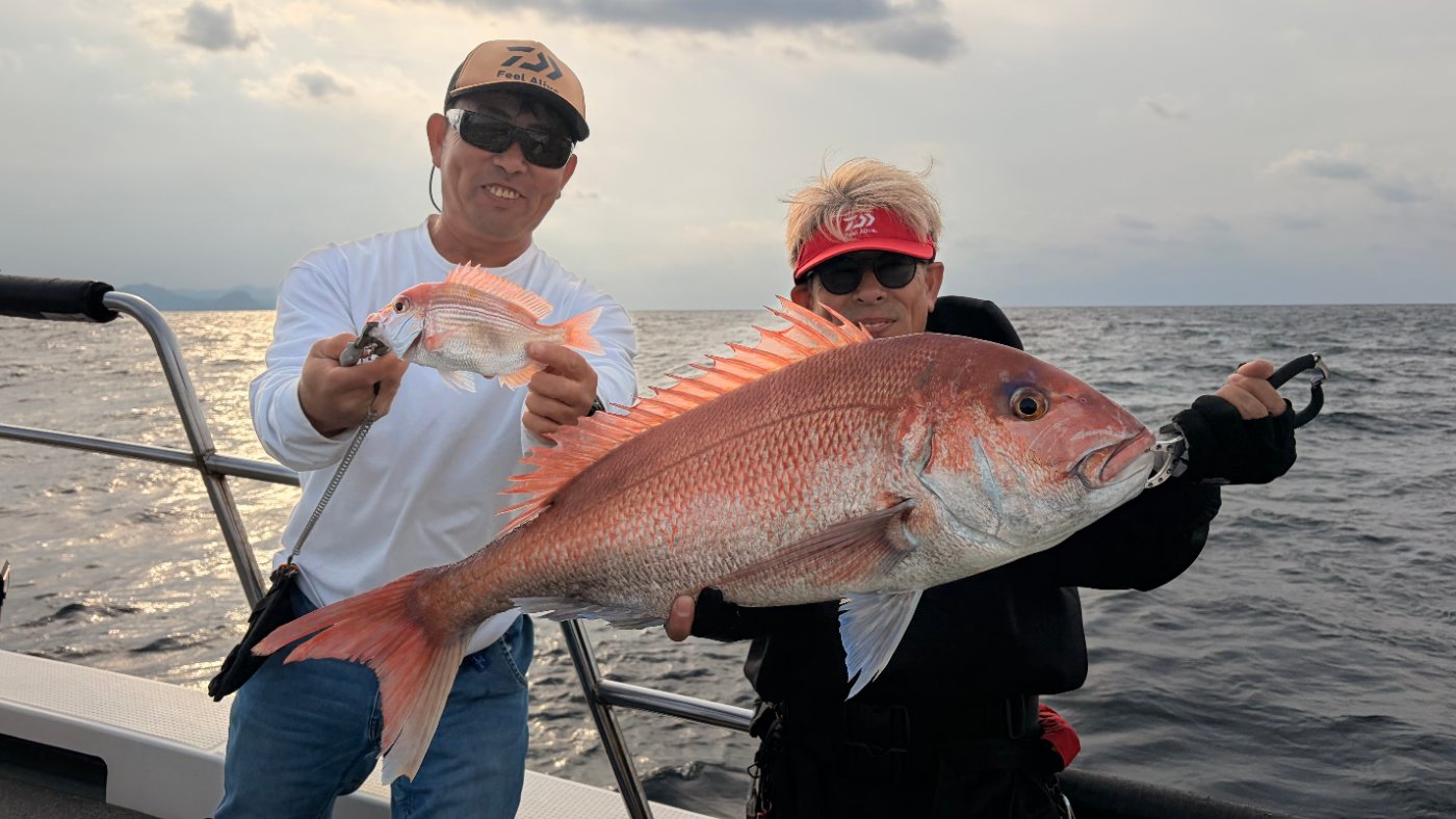 Seamanで釣れた[{'name': 'マダイ', 'stat': '最大80cm · 船中22枚（竿頭5枚）'}, {'name': 'ブリ', 'stat': '1本'}]80cm