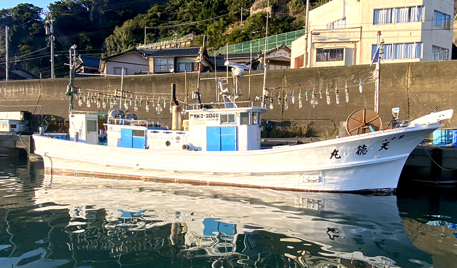 越前のイカ釣り中心の遊漁船　天徳丸｜日本海で楽しむ本格イカメタル